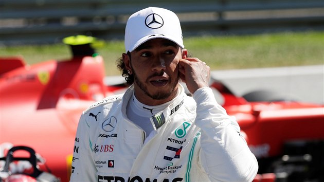 Lewis Hamilton po kvalifikaci na Velkou cenu Rakouska.
