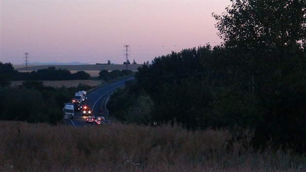Tragická nehoda uzavřela silnici I/7 u Slaného (29. června 2019).