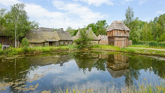Opuštěný skansen středověké české vesnice Řepora