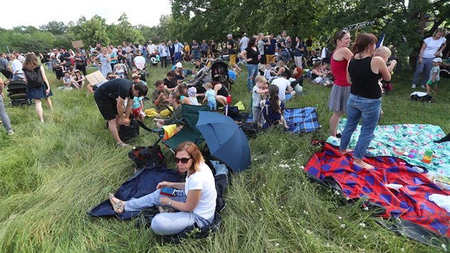 Demonstrace za nezvislost justice a lep vldu, kterou na prask Letn...