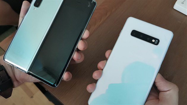 Ohebn smartphone Samsung Galaxy Fold