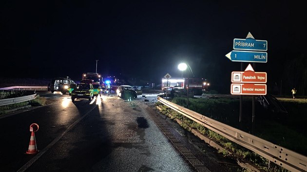 U Milína na Příbramsku došlo k hromadné nehodě, zasahovaly i vrtulníky. (22.6.2019)