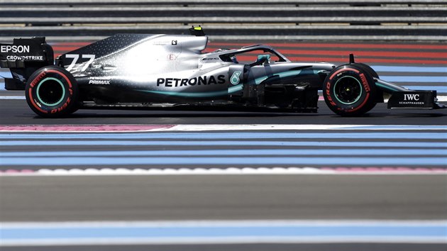 Valtteri Bottas z Mercedesu v kvalifikaci na Velkou cenu Francie formule 1.