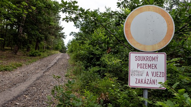 U Brodku u Prostějova, konkrétně místní části Sněhotice, se na okraji lesů...