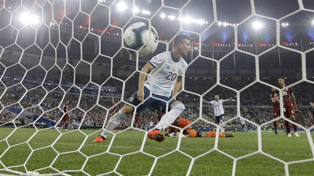 Argentinsk fotbalista Giovani Lo Celso se trefil proti Venezuele.
