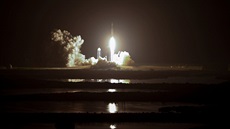 SpaceX poslala do vesmíru Falcon Heavy 25.6.2019 v 8:30 naeho asu. Na palub...