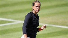 Barbora Strýcová v zápase s Kristýnou Plí�kovou.