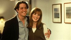 Hugh Grant a Julianne Moore ve filmu Dva v tom (1995)