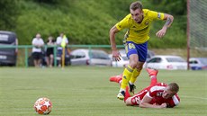 Jakub Janetzký ze Zlína (vlevo) bhem pípravného duelu se Zbrojovkou Brno