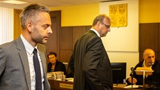 Krajský soud v Hradci Králové zaal projednávat pípad Emila Kmoníka a...