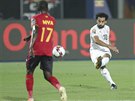 Egyptská superstar Mohamed Salah dává gól v utkání proti Angole.