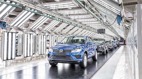 Výroba Volkswagenu Touareg v bratislavské továrn koncernu VW