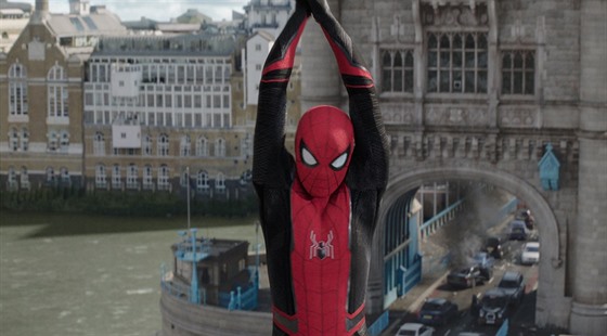 Z filmu Spider-Man: Daleko od domova