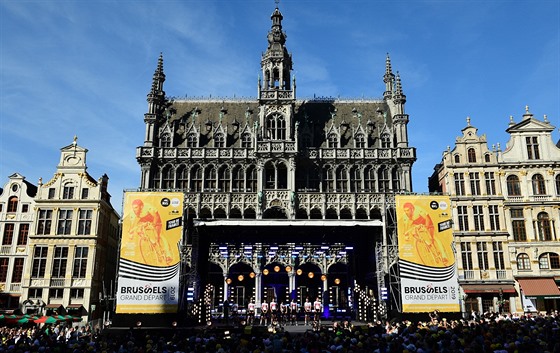 Prezentace tým ped startem Tour na slavném námstí Grande-Place.