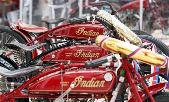 Motorky Indian na Brnnském okruhu