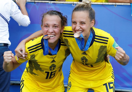 védské fotbalistky Nathalie Björnová a Julia Zigiottiová okusily svtový bronz.