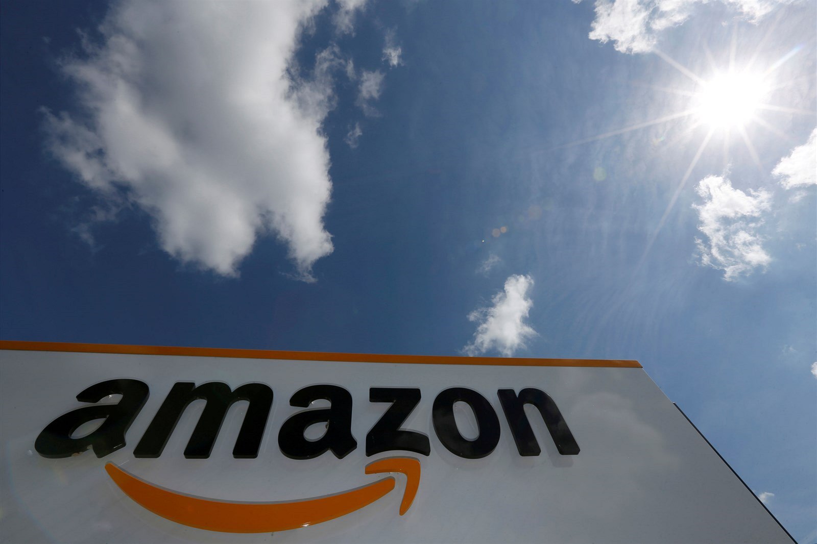 Amazon nakoupil elektroauta. Za 10 let chce mít nulovou uhlíkovou stopu ...