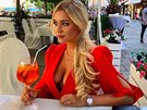 Youtuberka Dominika Myslivcová na karlovarské kolonád