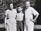 Pavel Taussig s rodii v Tatranské Lomnici v roce 1946.