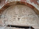 Pi rekonstrukci klternho kostela v Plasch objevili restaurtoi portl z...