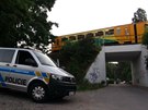 V praském Braníku najel vlak do kamení, incident vyetuje policie. (2....