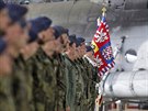 Slavnostní uvedení do funkce nového velitele vrtulníkové základny v Námti nad...