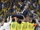 Brazilský trenér Tite létá vzduchem po triumfu ve finále jihoamerického...