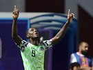 Nigerijský útočník Odion Ighalo slaví gól.