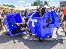 Hudebn festival Obscene Extreme na trutnovskm bojiti zaal soutemi v jzd...