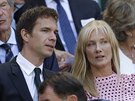 James D'Arcy a Joely Richardsonová na Wimbledonu (Londýn, 4. ervence 2019)