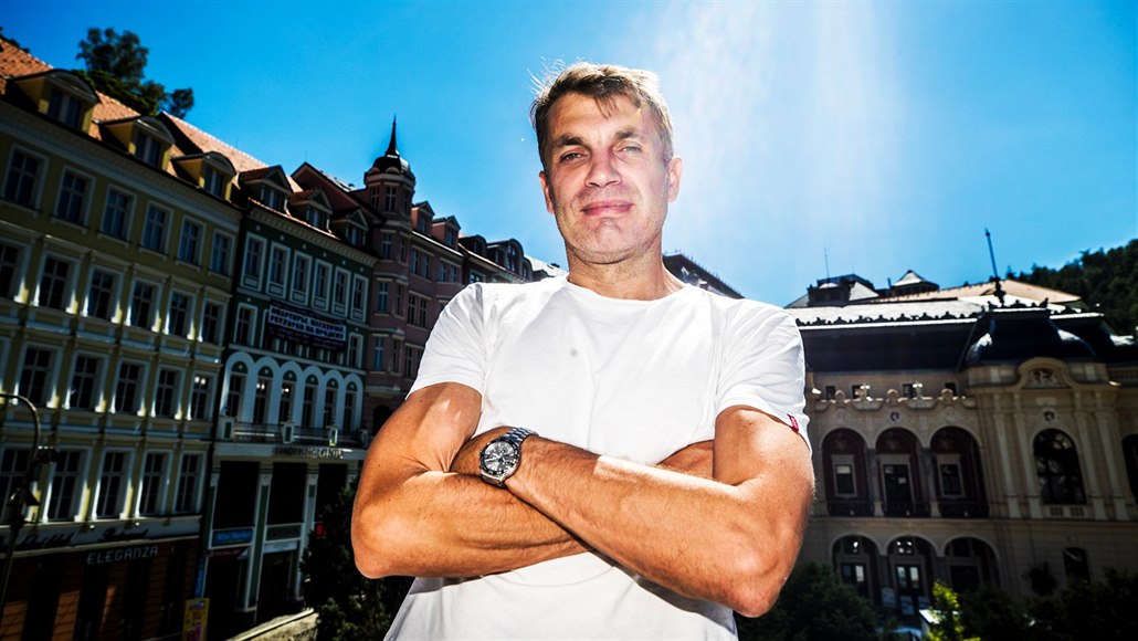 Střelba proti kameře je běžná, ale herec za nehodu nemůže, tvrdí Dvořák