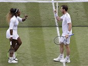 Andy Murray a Serena Williamsov se spolu ve Wimbledonu pedstavili ve smen...