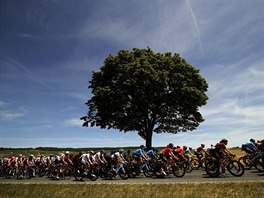 Momentka ze tvrt etapy Tour de France.