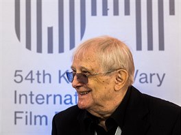 Jií Suchý se na Mezinárodním filmovém festivalu Karlovy Vary zúastnil uvedení...