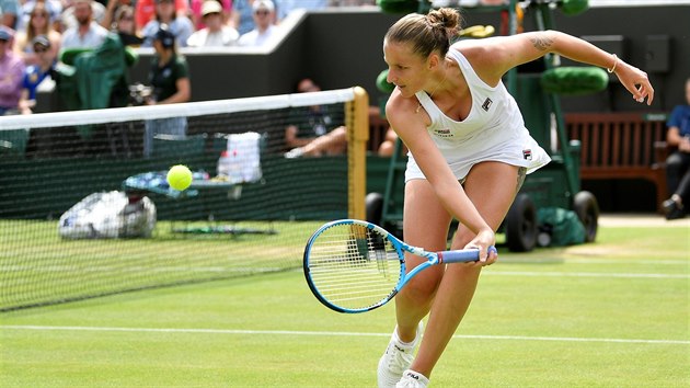 esk tenistka Karolna Plkov v osmifinle Wimbledonu.