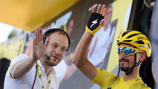 Julian Alaphilippe ped startem 4. etapy Tour de France.