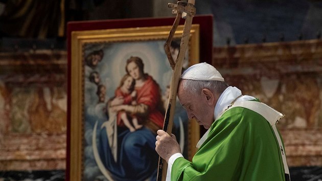 Papež František sloužil ve Vatikánu mši za migranty. (8. července 2019)