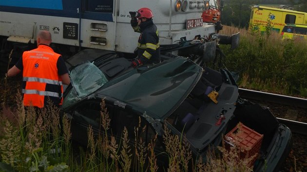 idika nepeila u obce Bednrec stet s rychlkem. Na pejezd vjela v dob, kdy blikala vstran erven svtla.