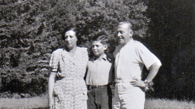 Pavel Taussig s rodii v Tatransk Lomnici v roce 1946.