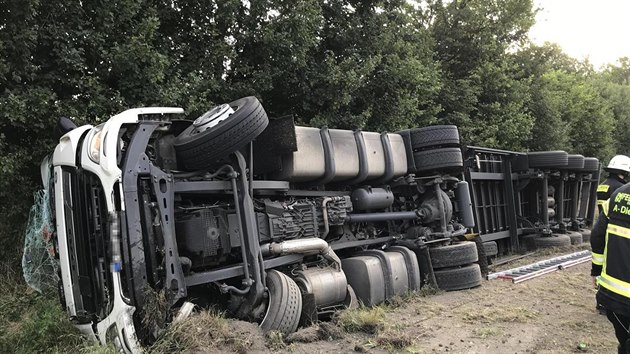 Tk zrann  utrpl v Nmecku tak 51let esk idi, kter s kamionem sjel z vozovky. (1. ervence 2019)
