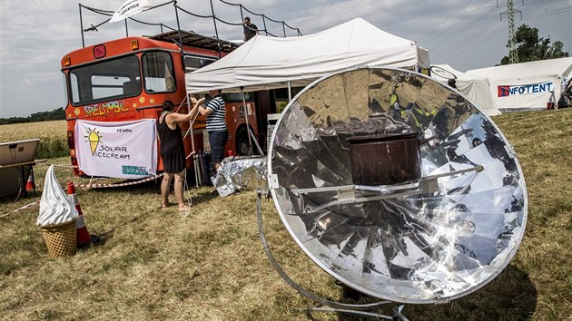 Bojovnci proti klimatick zmn rozdlali svj tbor ve Veltrubech u Chvaletic.