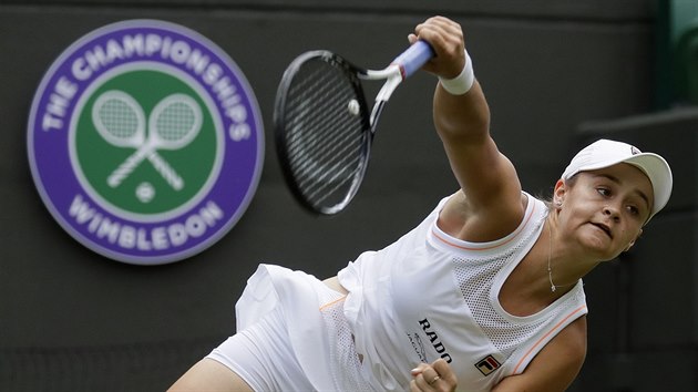 Ashleigh Bartyov v prvnm kole Wimbledonu.