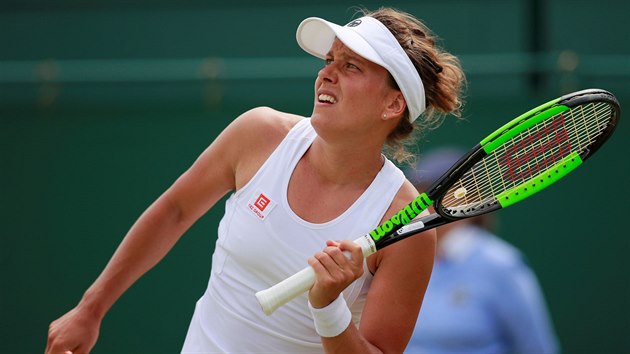 Barbora Strcov v osmifinle Wimbledonu.