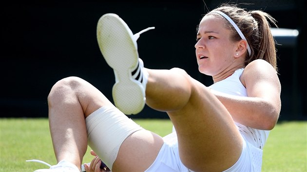 Karolna Muchov v osmifinle Wimbledonu.