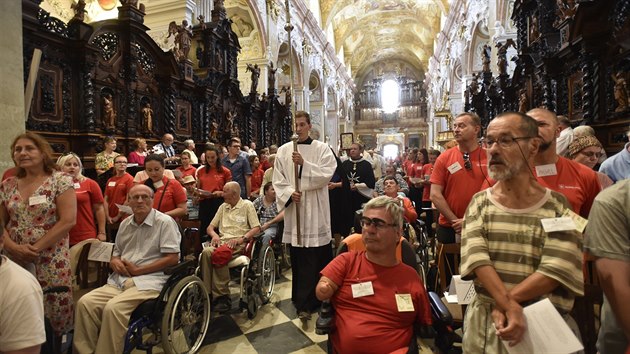 Na Velehrad u Uherskho Hradit zaaly 4. ervence 2019 Dny lid dobr vle. Snmek je ze me pro zdravotn postien v Bazilice Nanebevzet Panny Marie a sv. Cyrila a Metodje.