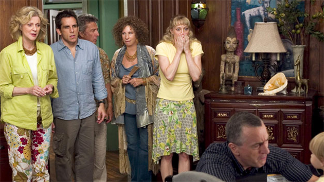 Blythe Dannerov�, Ben Stiller, Dustin Hoffman, Barbra Streisandov�, Teri Polo a Robert De Niro ve filmu Jeho fotr, to je lotr! (2004)