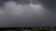 Zataená obloha a bouka nad Olomoucí (1. ervence 2019)