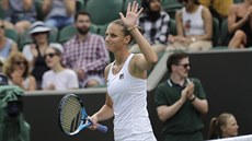Karolína Plíková se raduje z postupu do druhého kola Wimbledonu.