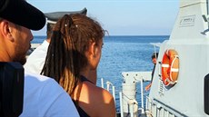 Nmecká kapitánka Sea-Watch 3 Carola Rackete (uprosted) byla eskortována na...