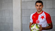 Fotbalista Nicolae Stanciu, který psobil rok ve Spart, se stal posilou...
